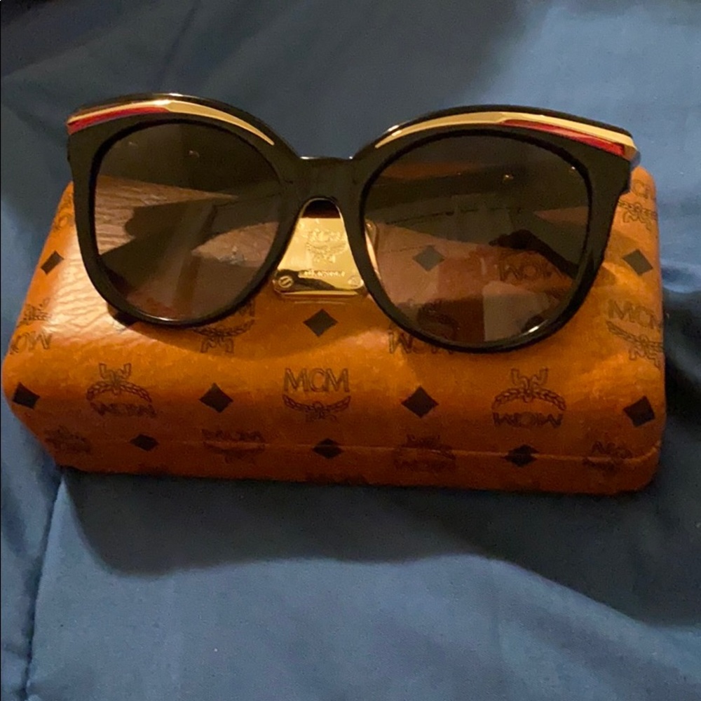Sun glasses